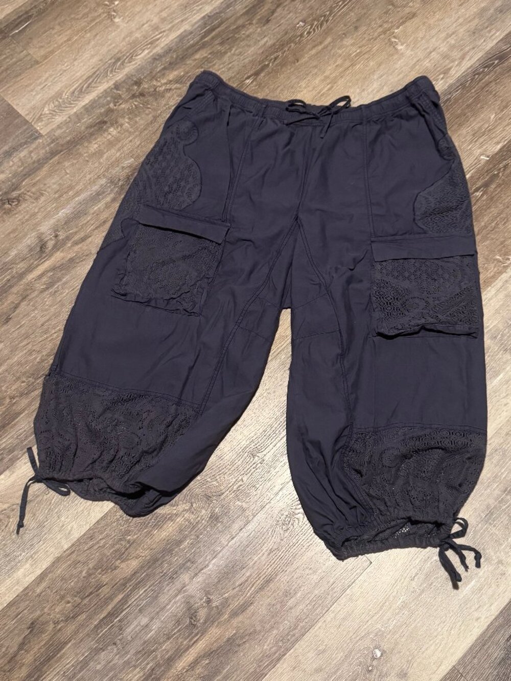 GUC ANTHROPOLOGIE PLUS SIZE 22-24W CROCHET DETAIL CROPPED HAREM PANTS